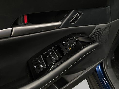 New 2025 MAZDA CX-30 AWD 2.5 S w/ Select Sport Pkg image 27