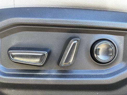 Used 2026 Toyota Tundra Limited image 23