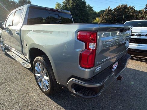 New 2026 Chevrolet Silverado 1500 High Country w/ High Country Premium Package AWD/4WD image 10