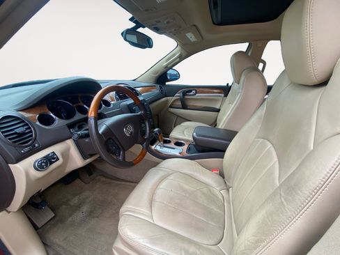 Used 2010 Buick Enclave CXL image 23
