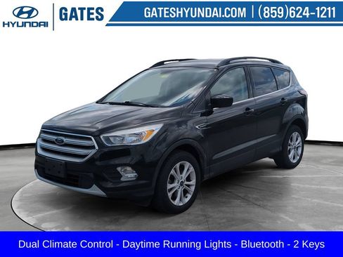 Used 2018 Ford Escape SE AWD/4WD image 5
