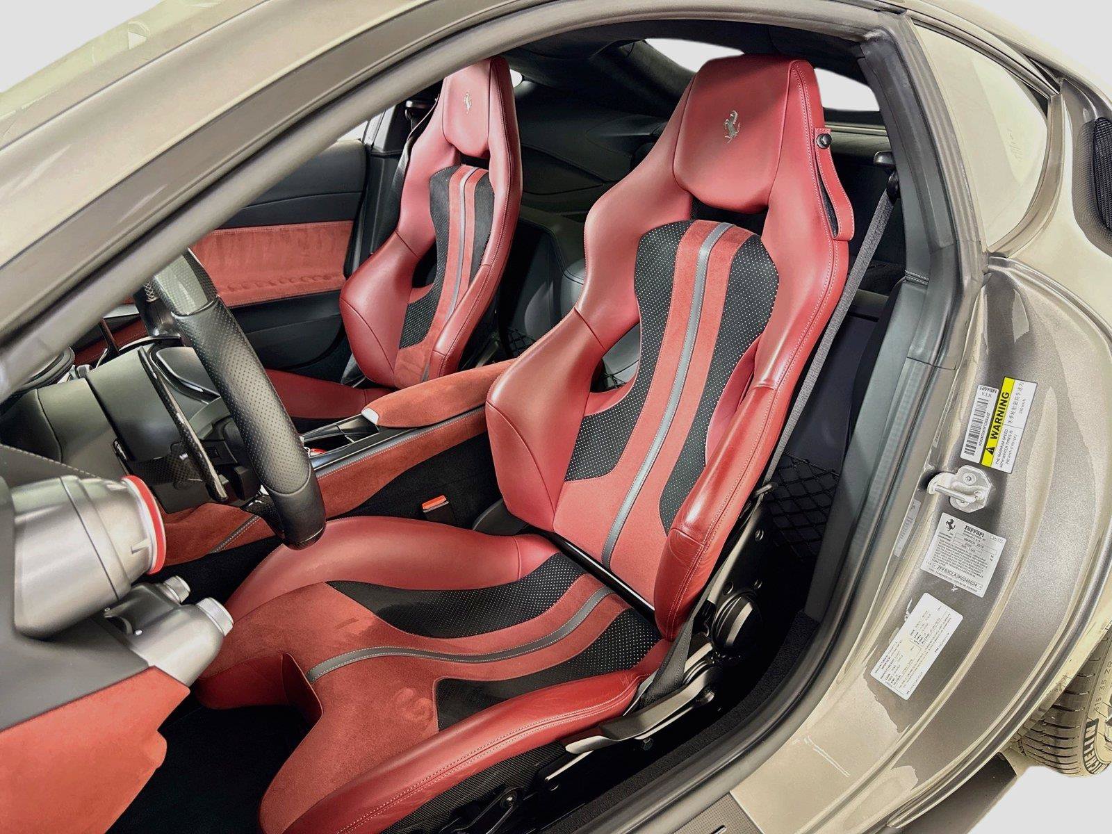 Used 2019 Ferrari 812 Superfast RWD image 13