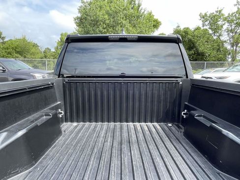 Used 2024 Toyota Tacoma SR AWD/4WD image 9