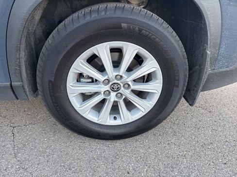 Used 2025 Toyota Grand Highlander AWD image 24