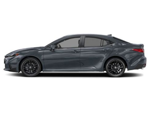 Used 2025 Toyota Camry SE FWD image 3