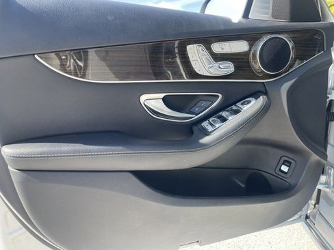 Used 2018 Mercedes-Benz C 300 Sedan w/ Premium Package image 26