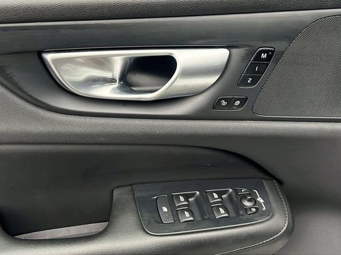 Used 2024 Volvo S60 B5 Core image 16