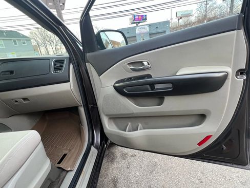 Used 2016 Kia Sedona LX w/ Option Group 020 image 29