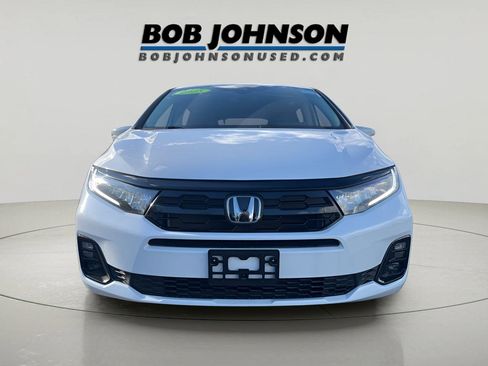 Used 2025 Honda Odyssey Elite image 2