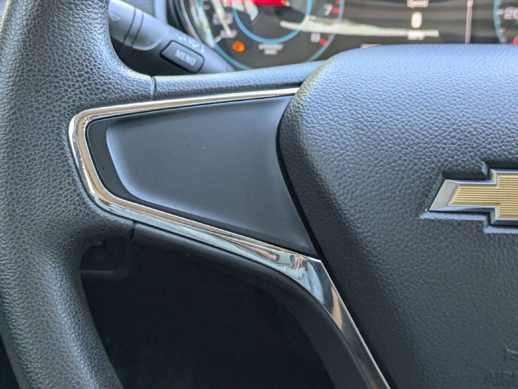 Used 2017 Chevrolet Cruze LS FWD image 23