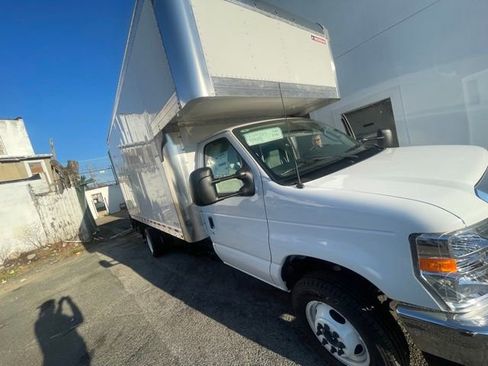 New 2024 Ford E-450 and Econoline 450 Super Duty w/ Driver's Safety Package image 17