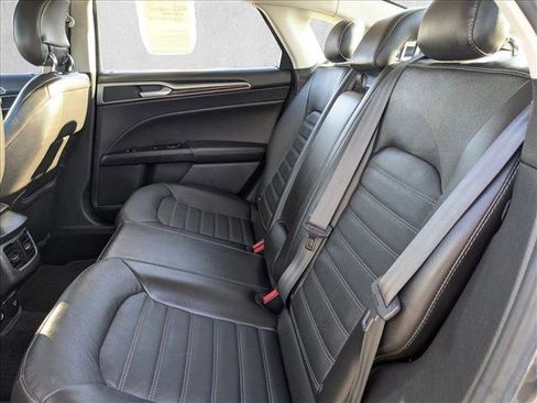 Used 2014 Ford Fusion SE w/ Equipment Group 502A image 20