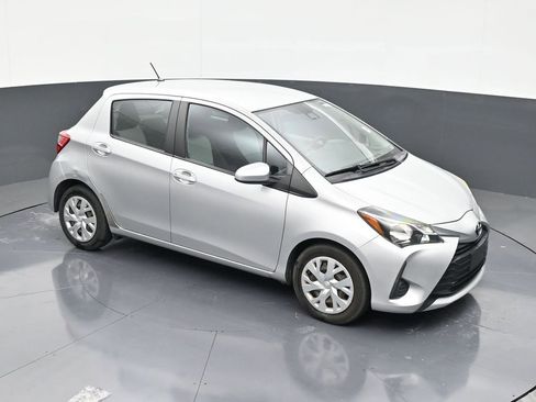 Used 2018 Toyota Yaris L FWD image 18