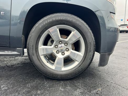 Used 2019 Chevrolet Tahoe LT image 38