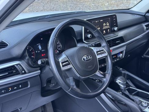 Used 2020 Kia Telluride S w/ S 8 Passenger Seating Package image 10