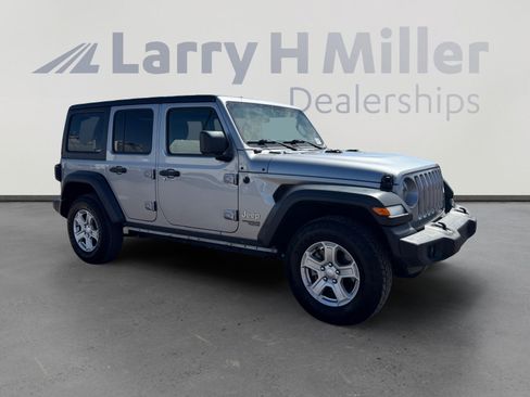 Used 2019 Jeep Wrangler Unlimited Sport S AWD/4WD image 7