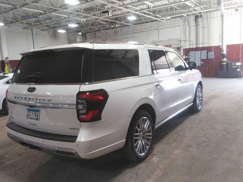 Used 2022 Ford Expedition Max Platinum AWD/4WD image 3