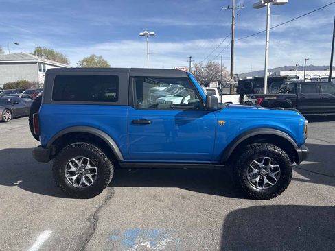 Used 2023 Ford Bronco Badlands image 5