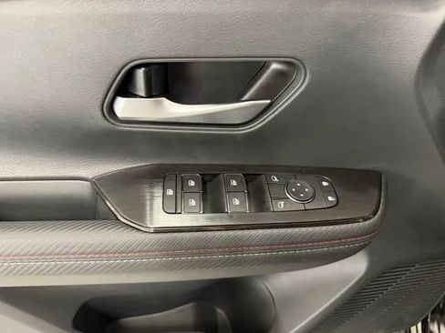 New 2025 Nissan Kicks SR image 14