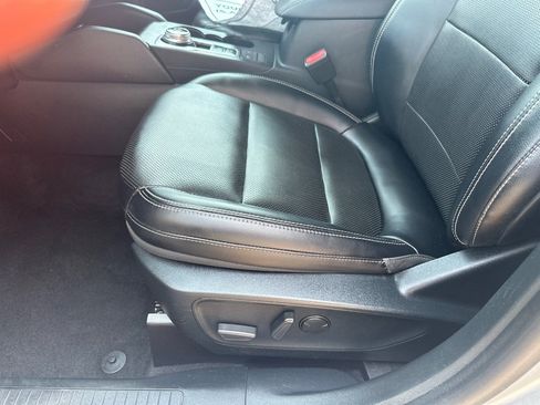 Used 2021 Ford Escape SEL FWD image 19