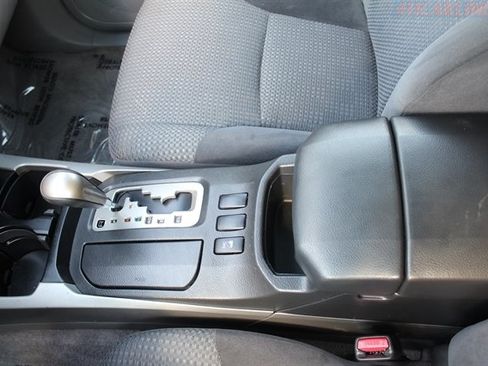 Used 2004 Toyota 4Runner SR5 AWD/4WD image 13