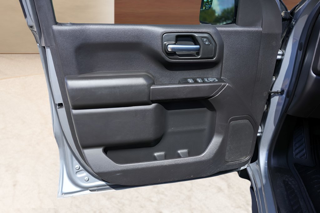Used 2023 Chevrolet Silverado 1500 Custom w/ LPO, Dark Essentials Package RWD image 22