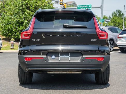 Certified 2024 Volvo XC40 B5 Plus w/ Protection Package Premier AWD/4WD image 6