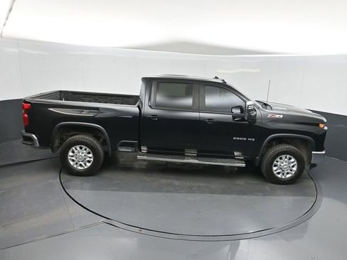 Used 2024 Chevrolet Silverado 2500 LT image 27
