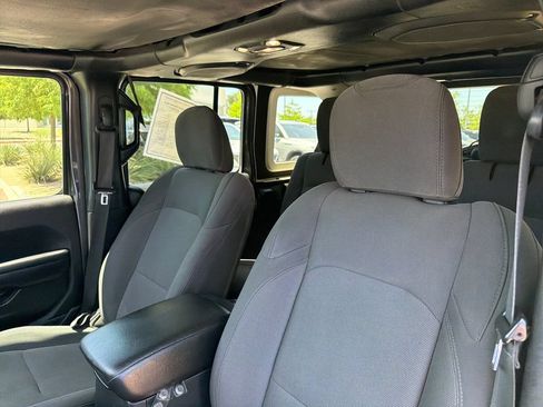 Used 2020 Jeep Wrangler Unlimited Sport AWD/4WD image 19