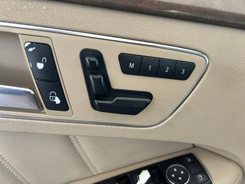 Used 2012 Mercedes-Benz E 350 Sedan image 38