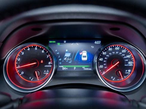 Used 2020 Toyota Camry XSE w/ Navigation Package FWD image 29