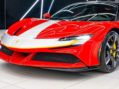 Used 2021 Ferrari SF90 Stradale AWD/4WD image 4
