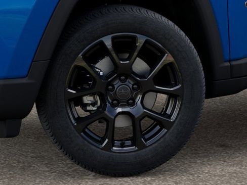 New 2026 Jeep Compass Latitude image 8