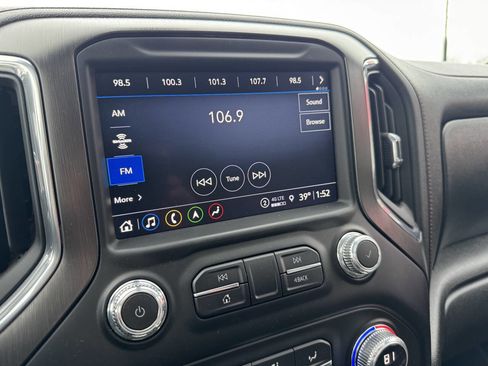 Used 2023 GMC Sierra 2500 AT4 w/ AT4 Premium Plus Package image 11