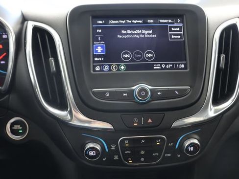 Used 2023 Chevrolet Equinox LT AWD/4WD image 14