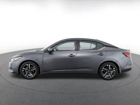 Used 2025 Nissan Sentra SV FWD image 4