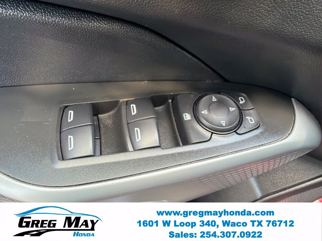 Used 2025 Chevrolet Trax LS w/ LS Convenience Package FWD image 22