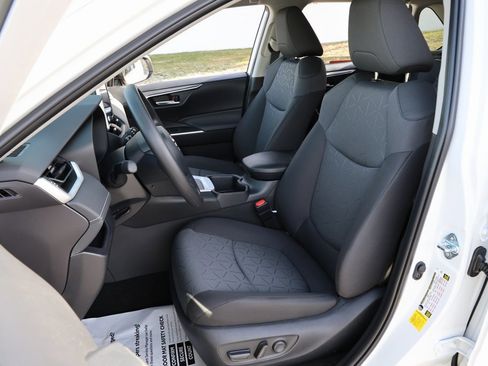 Certified 2025 Toyota RAV4 XLE image 14