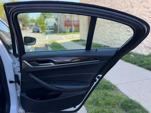 Used 2019 BMW 540i xDrive AWD/4WD image 26