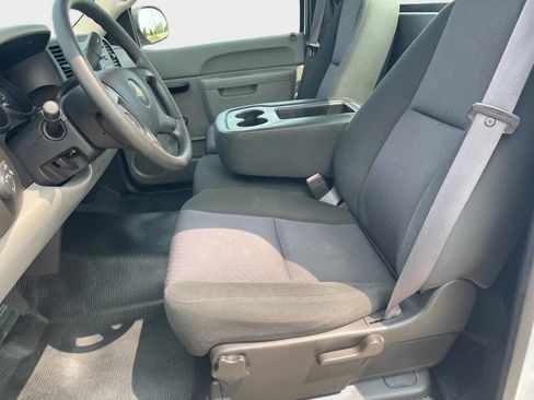 Used 2012 Chevrolet Silverado 1500 W/T image 7