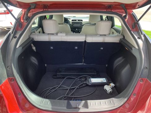 Used 2018 Nissan Leaf SL w/ SL Technology Package image 11