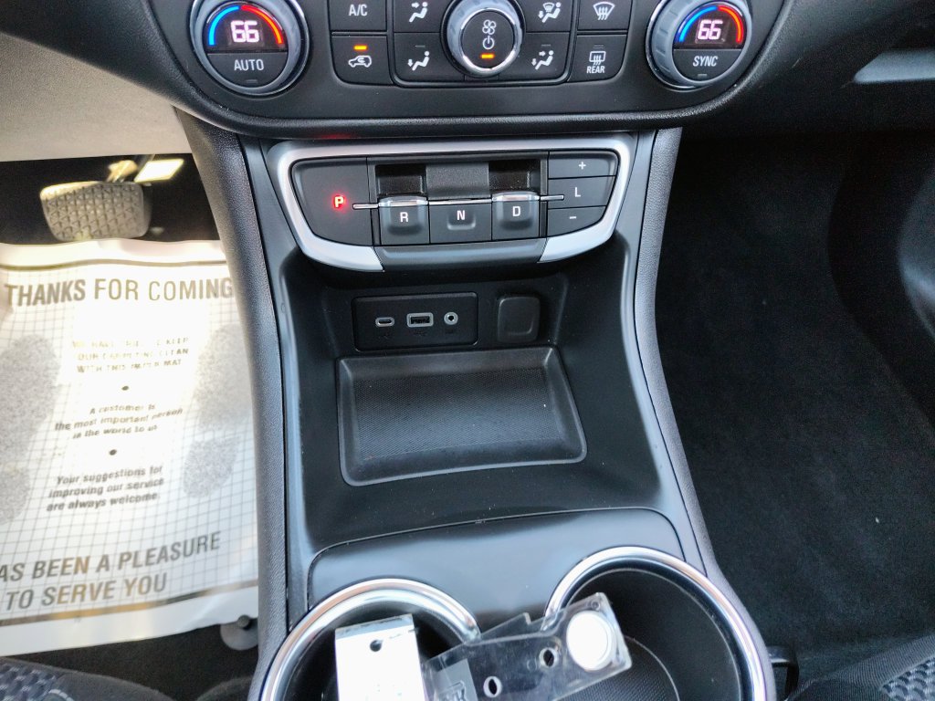 Used 2024 GMC Terrain SLE w/ Driver Convenience Package AWD/4WD image 39