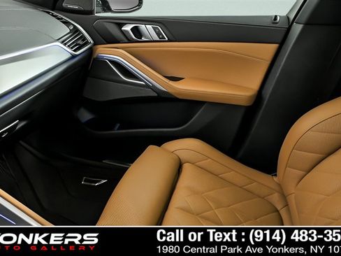 Used 2023 BMW X6 xDrive40i w/ M Sport Package AWD/4WD image 18