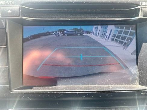 Used 2016 Toyota RAV4 LE FWD image 11