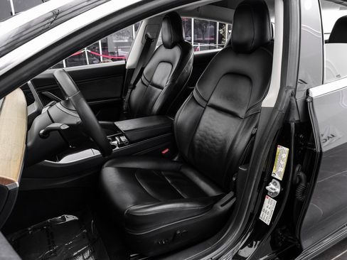 Used 2018 Tesla Model 3 Long Range image 36