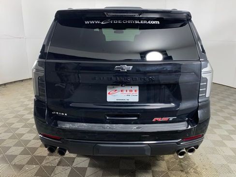 Used 2025 Chevrolet Suburban RST w/ Comfort Package image 8