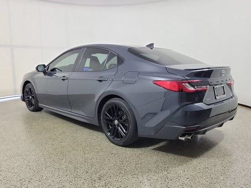 Used 2026 Toyota Camry SE FWD image 7