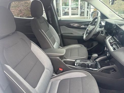 Used 2026 Chevrolet TrailBlazer LT AWD/4WD image 22