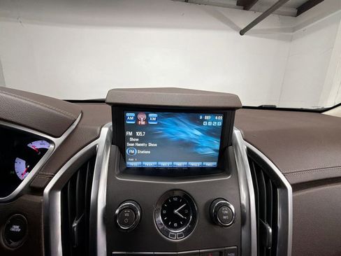 Used 2011 Cadillac SRX Luxury FWD image 13