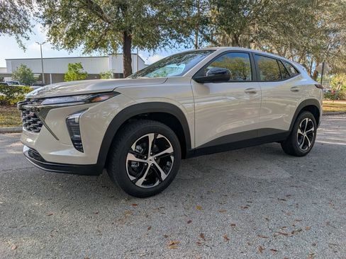 New 2026 Chevrolet Trax RS w/ Driver Confidence Package image 3